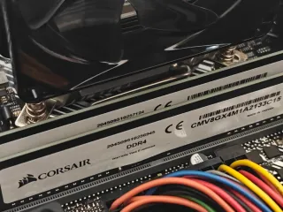 Ordenador i5-10400F y 16gb RAM Corsair. 1060 negoc