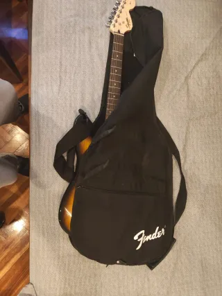 Squier by Fender Stratocaster - Indonesia