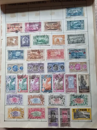 Álbum Sellos Colonias Francesas Antiguas. Años 40