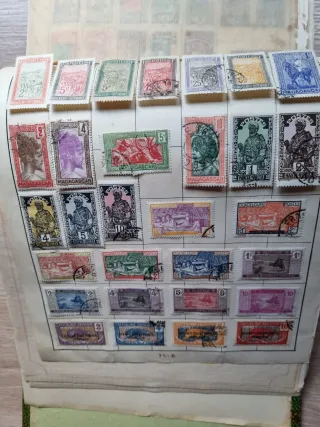 Álbum Sellos Colonias Francesas Antiguas. Años 40