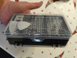 Caja de puntas de destornillador y accesorios