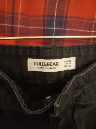 Coppia di Pantaloni Cargo marroni e neri