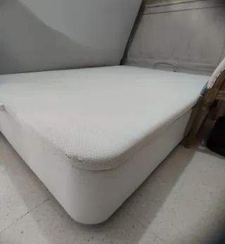 Cama Ikea con Colchón y Cabecero