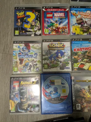 PS3 Super Slim + 4 mandos + juegos