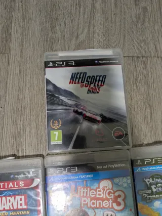 PS3 Super Slim + 4 mandos + juegos