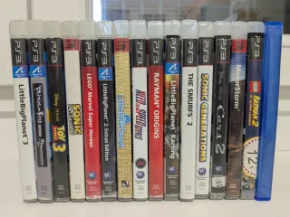 PS3 Super Slim + 4 mandos + juegos