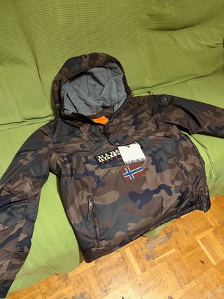 Chaqueta Napapijri Rainforest Militar camuflaje