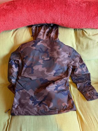 Chaqueta Napapijri Rainforest Militar camuflaje