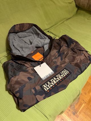 Chaqueta Napapijri Rainforest Militar camuflaje