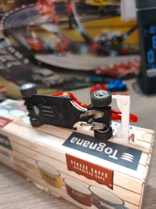 Scalextric/Carrera Go Ferrari F10 1:43