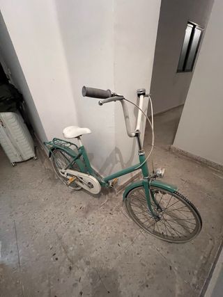 Bicicleta vintage verde plegable