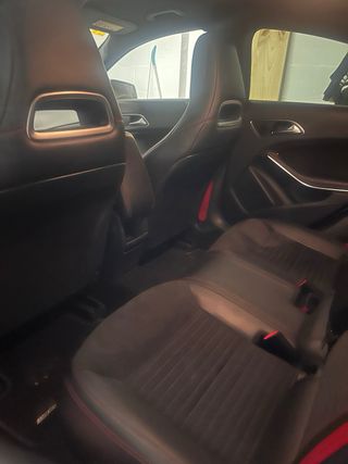 Mercedes-Benz CLA 45 AMG 2015