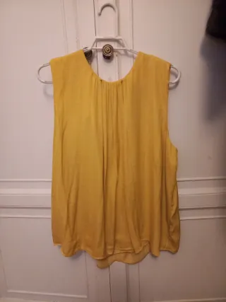 Blusa Sfera Amarilla sin Mangas