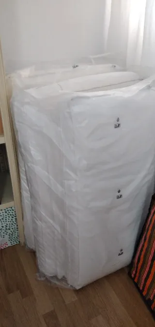 Sofá Cama 4 Plazas Madera. IKEA Lillberg