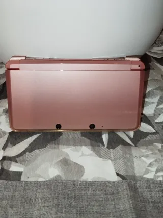 Nintendo 3DS Rosa Scatola + Mario 3D Land