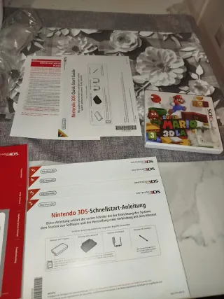 Nintendo 3DS Rosa Scatola + Mario 3D Land