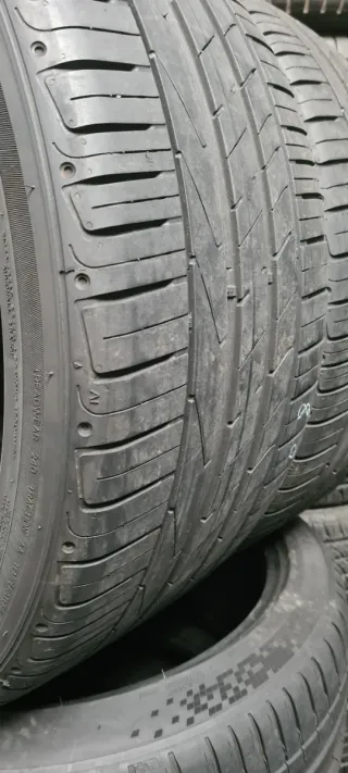 Neumáticos 255/40/R20