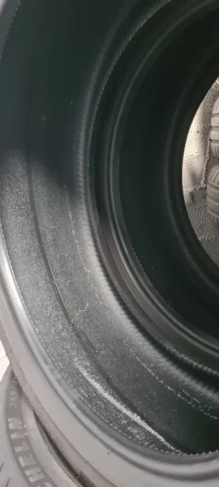 Neumáticos 255/40/R20