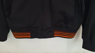 Chaqueta Carhartt Negra y Naranja