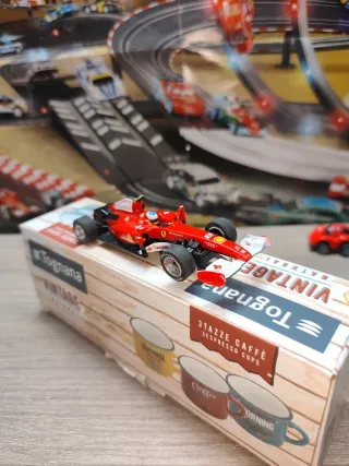 Scalextric/Carrera Ferrari F10 #8 1:43