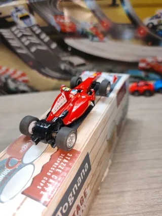 Scalextric/Carrera Ferrari F10 #8 1:43