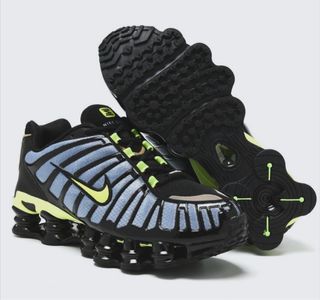 Nike Shox Zapatillas Negras y Grises