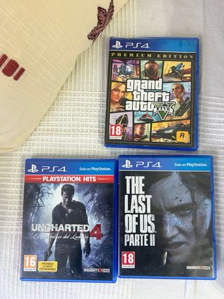 PS4 (PlayStation 4) Negra Buen estado