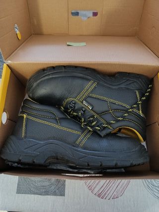 Calzado de seguridad Be9 work.