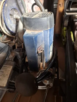 Lijadora Virutex M75 y dos lijadoras más