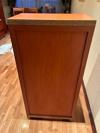 Estantería madera color cerezo