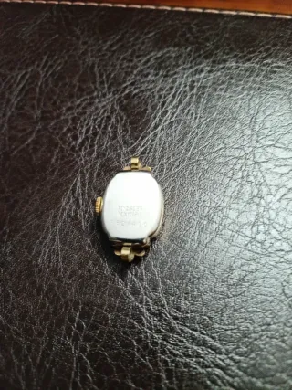 Reloj Duward chapado oro vintage flores