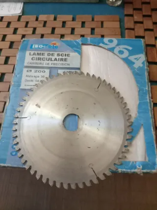 Sierra de mesa para carpintería