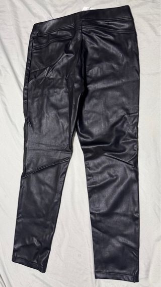 Pantalones Esprit efecto piel negros