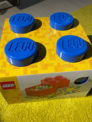 Contenitore cubo Lego con 4 bottoni blu