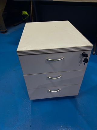 Cajonera de oficina metálica