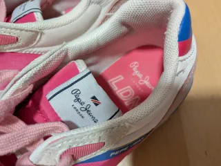Zapatillas Pepe Jeans rosas y blancas
