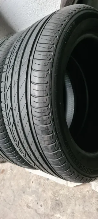 Neumáticos 215/55/R17