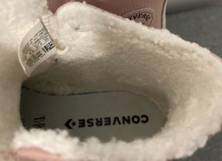 Converse rosas y blancas