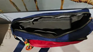 Bolso Tommy Hilfiger Azul y Rojo