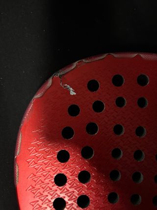 Pala Padel Wilson Roja con Raja