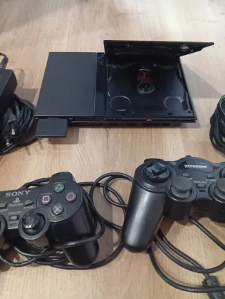 Consola PlayStation 2 Negra + Accesorios