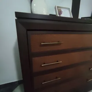 BAJADA DE PRECIO!!!Cómoda y 2 Mesas de Noche Mader