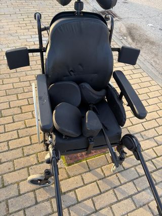Silla de ruedas Breezy Relax 2