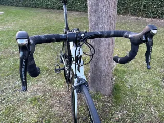 Specialized Tarmac Ultegra, Fulcrum Zero. Talla 56