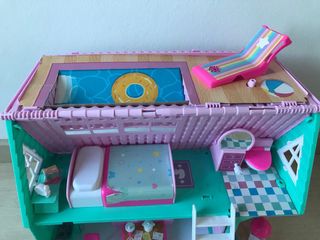 Casa de muñecas Amicicci rosa y verde