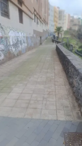 Plaza de garaje para coche pequeño