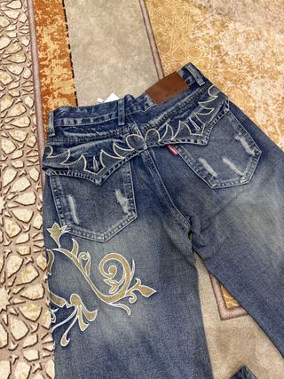 Jeans svasati stile Y2K