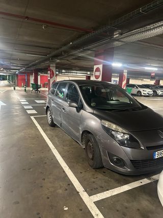 Renault Grand Scenic 2010