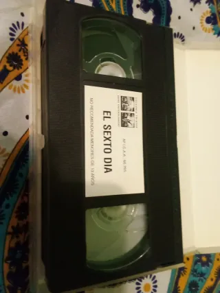 Lote 3 Películas VHS: El 6º Día, Seven, Informe Pe