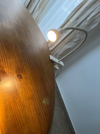 Lámpara Pinza IKEA Blanca.